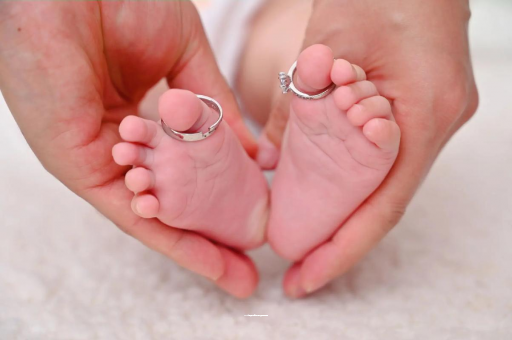 常德宝宝打喷嚏发烧 常德宝宝打喷嚏发烧